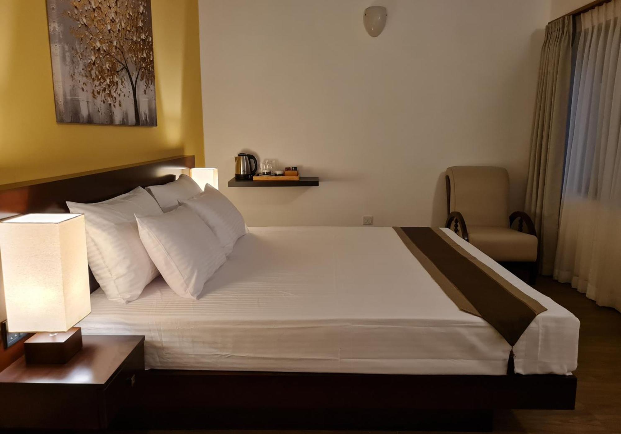 City Oasis 66 Negombo Eksteriør billede