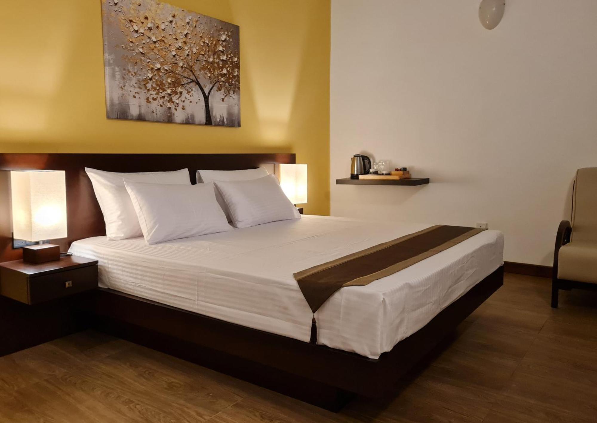 City Oasis 66 Negombo Eksteriør billede