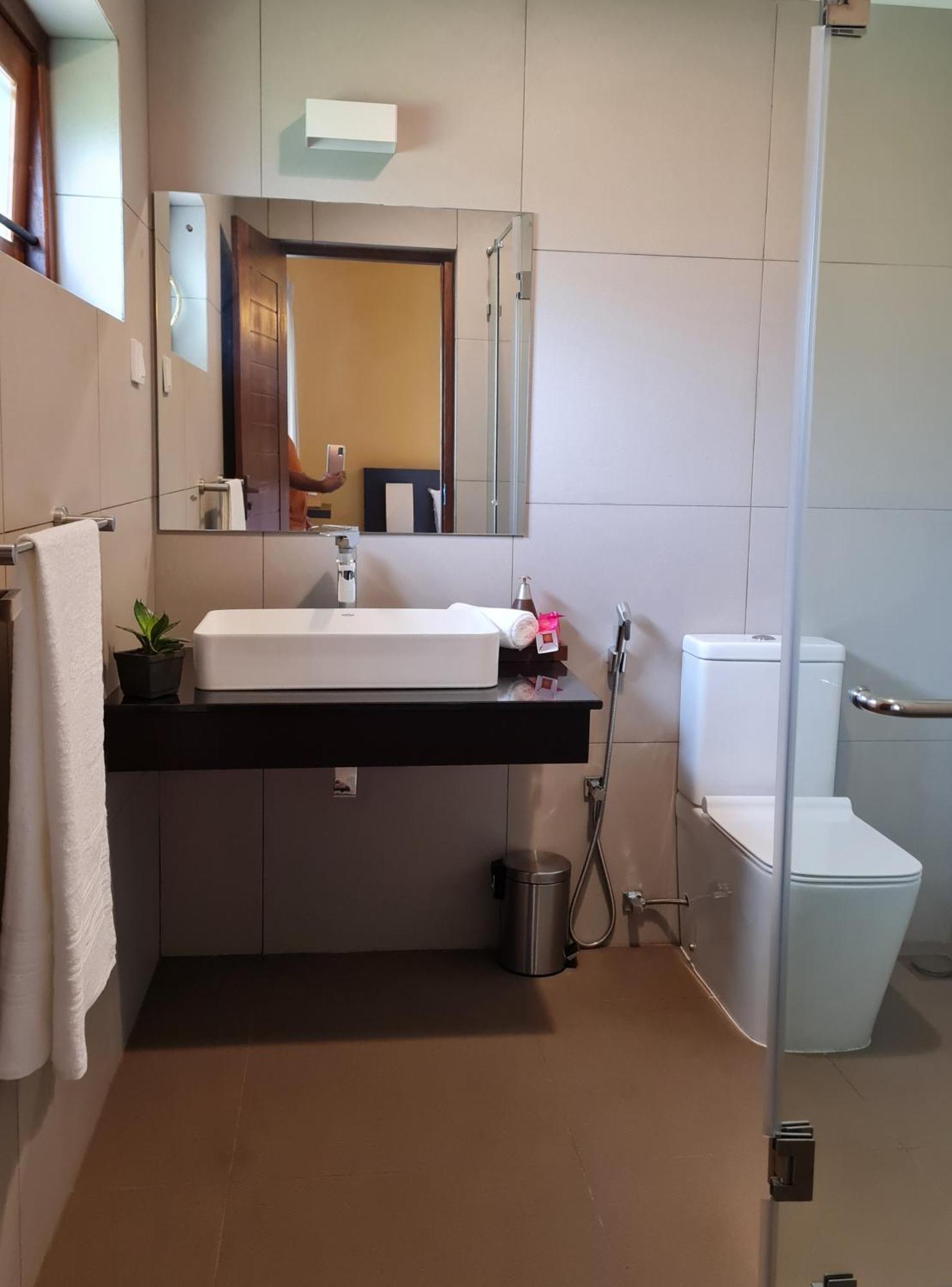 City Oasis 66 Negombo Eksteriør billede